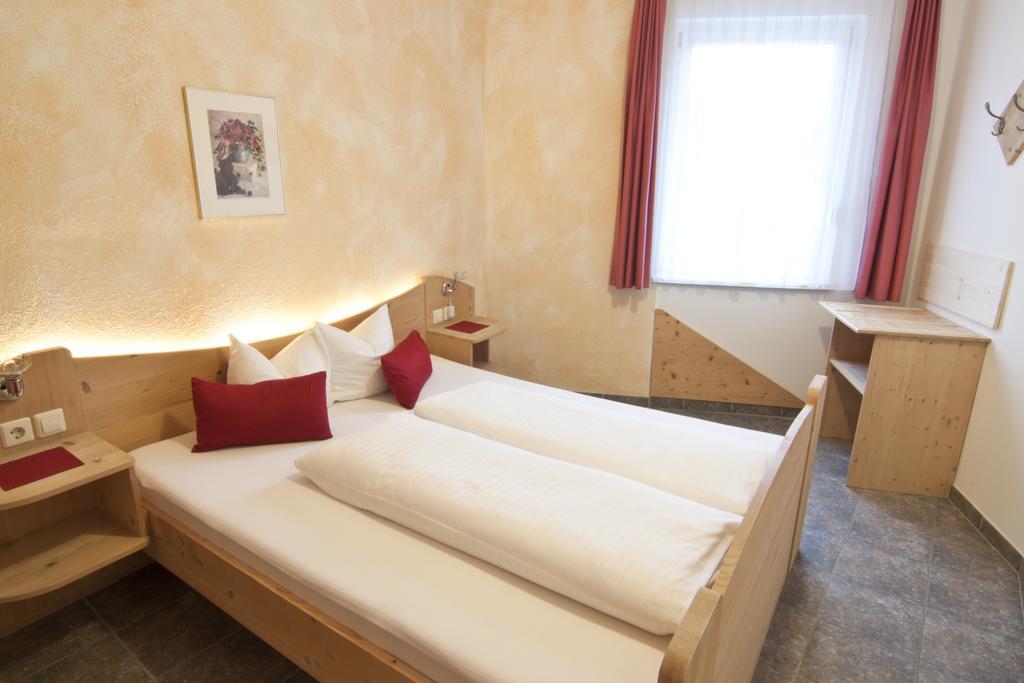 Appartementhaus Marina Matrei in Osttirol Room photo
